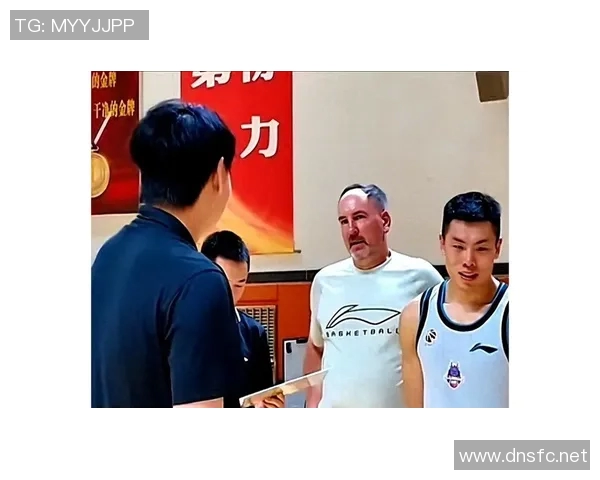 邱彪寄语替补球员认清自我谢智杰防守能力在队中首屈一指