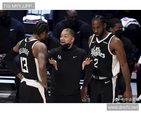 造反了?伦纳德强烈不满泰伦卢,快船惨败爵士揪出最大毒瘤 造反了?伦纳德强烈不满泰伦卢,快船惨败爵士揪出最大毒瘤