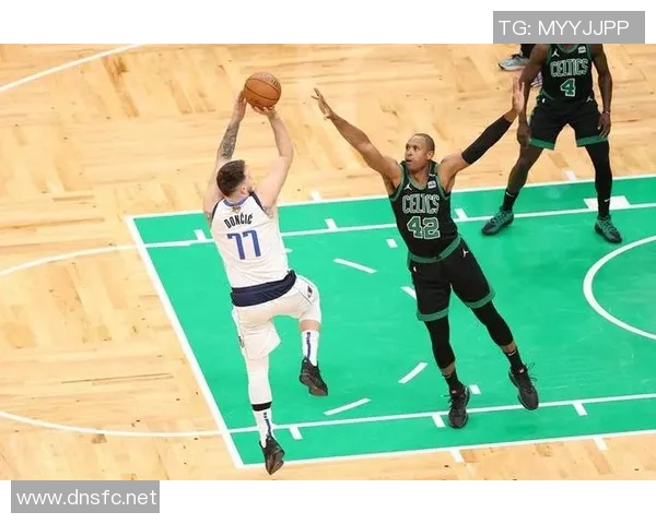 塔图姆空砍27分 凯尔特人不敌活塞 塔图姆空砍27分 凯尔特人不敌活塞