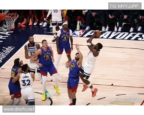 湖人半场反超森林狼！里夫斯18分9助攻，奇兵爆发砍11分