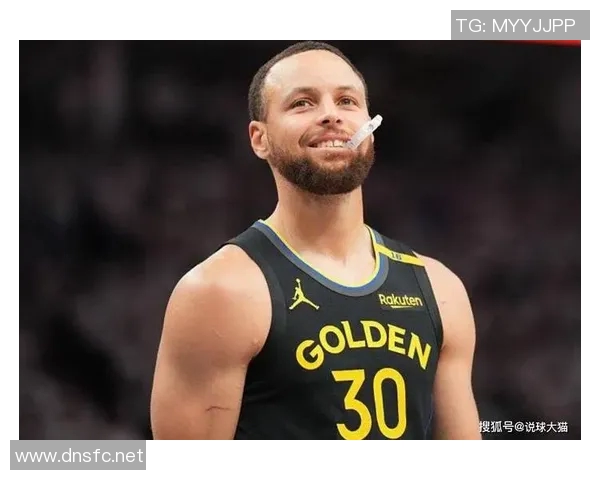 NBA|还得是库里!单节20分累计达到45次创造历史 NBA|还得是库里!单节20分累计达到45次创造历史