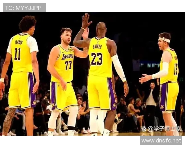 湖人正式出征八连客!连战掘金快船等强敌 半程25胜16负创近5年最佳 湖人正式出征八连客!连战掘金快船等强敌 半程25胜16负创近5年最佳